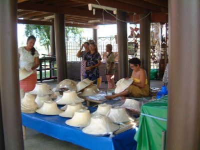 COMERCIO - ARTESANIA SOMBREROS